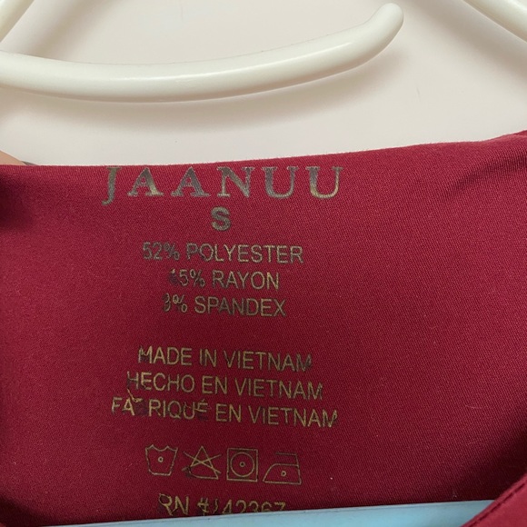 Jaanuu scrub top - Picture 2 of 3